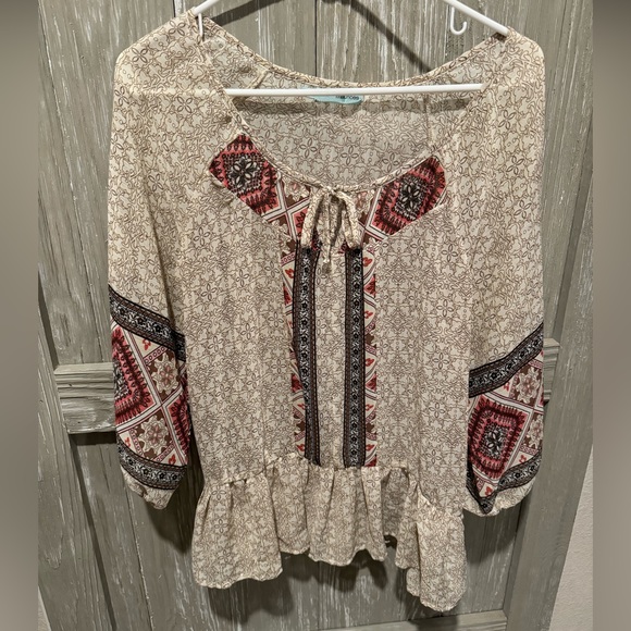 Ladies blouse - Picture 1 of 5